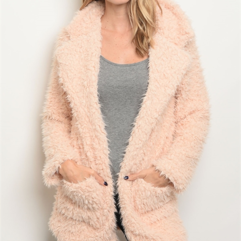 Last 1! BLUSH FAUX FUZZY PLUSH OPEN COAT! - Picture 3 of 8